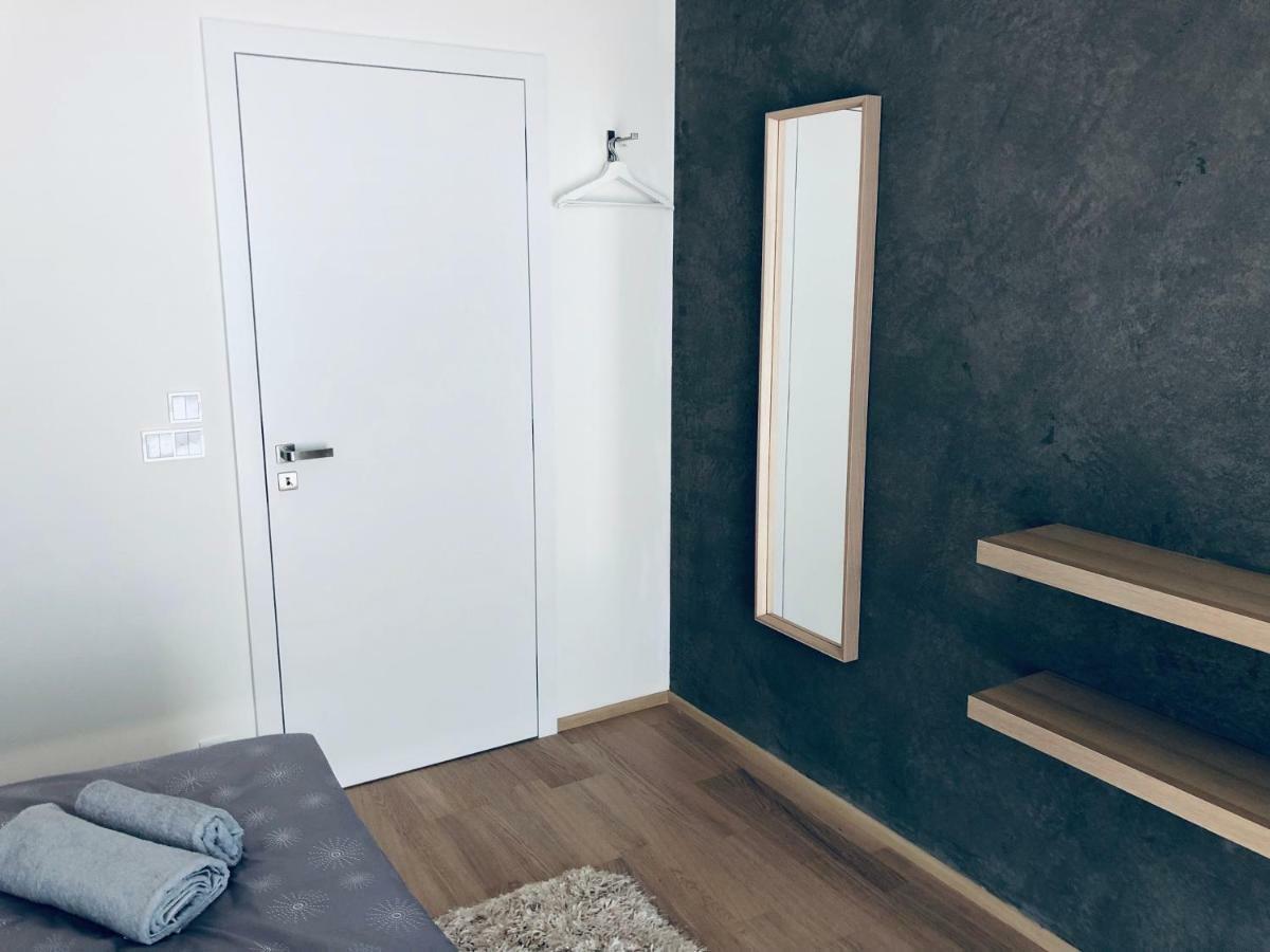 5Th Element Apartments Brno Ngoại thất bức ảnh